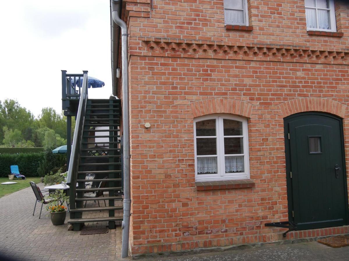 Lindenhof, Wohnung 1, Giebel Vipperow Esterno foto